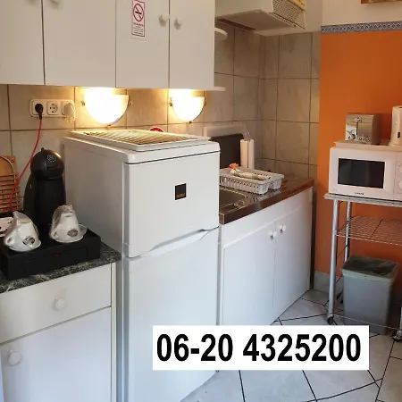 In The Center Of -free Garage Parking Appartement *